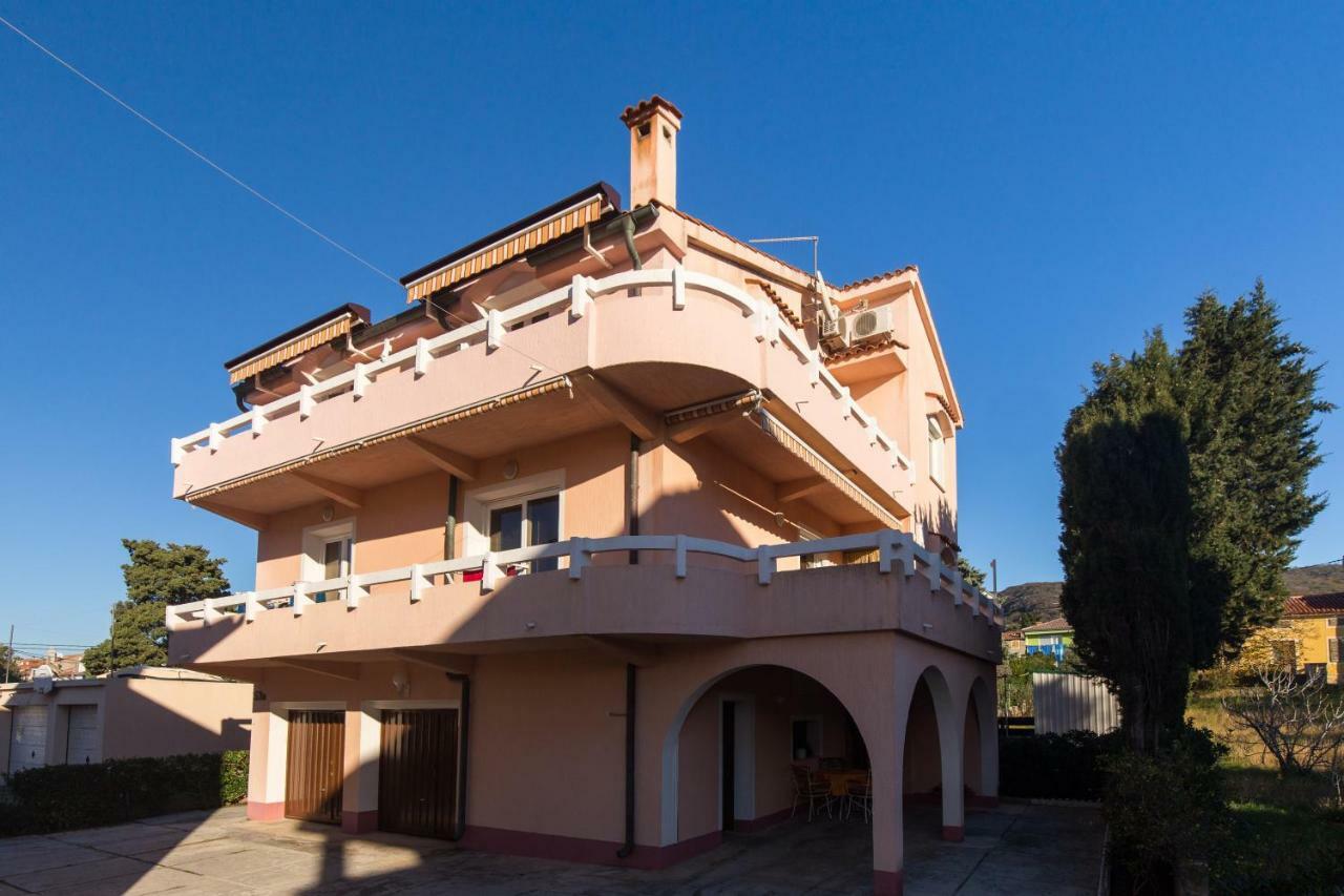 Neda Punat Exterior foto